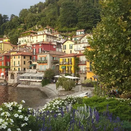 فيلة Varenna Villa *